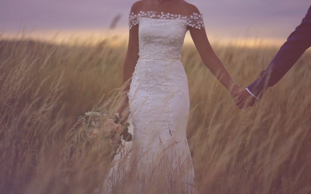 Janelle + Josh. The Four Seasons, Hampshire